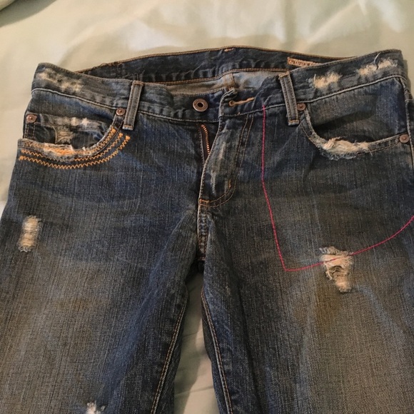 Distressed Chip & Pepper Embroidered Jeans - Picture 4 of 5